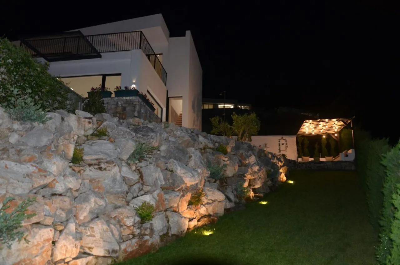 Lake Breeze Villa With A Pool & Magnificent Views Shiroka Albania